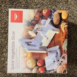 Paterno Spiral Vegetable Slicer Brand New Never Used